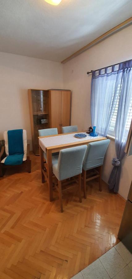 Apartment Bernarda Makarska